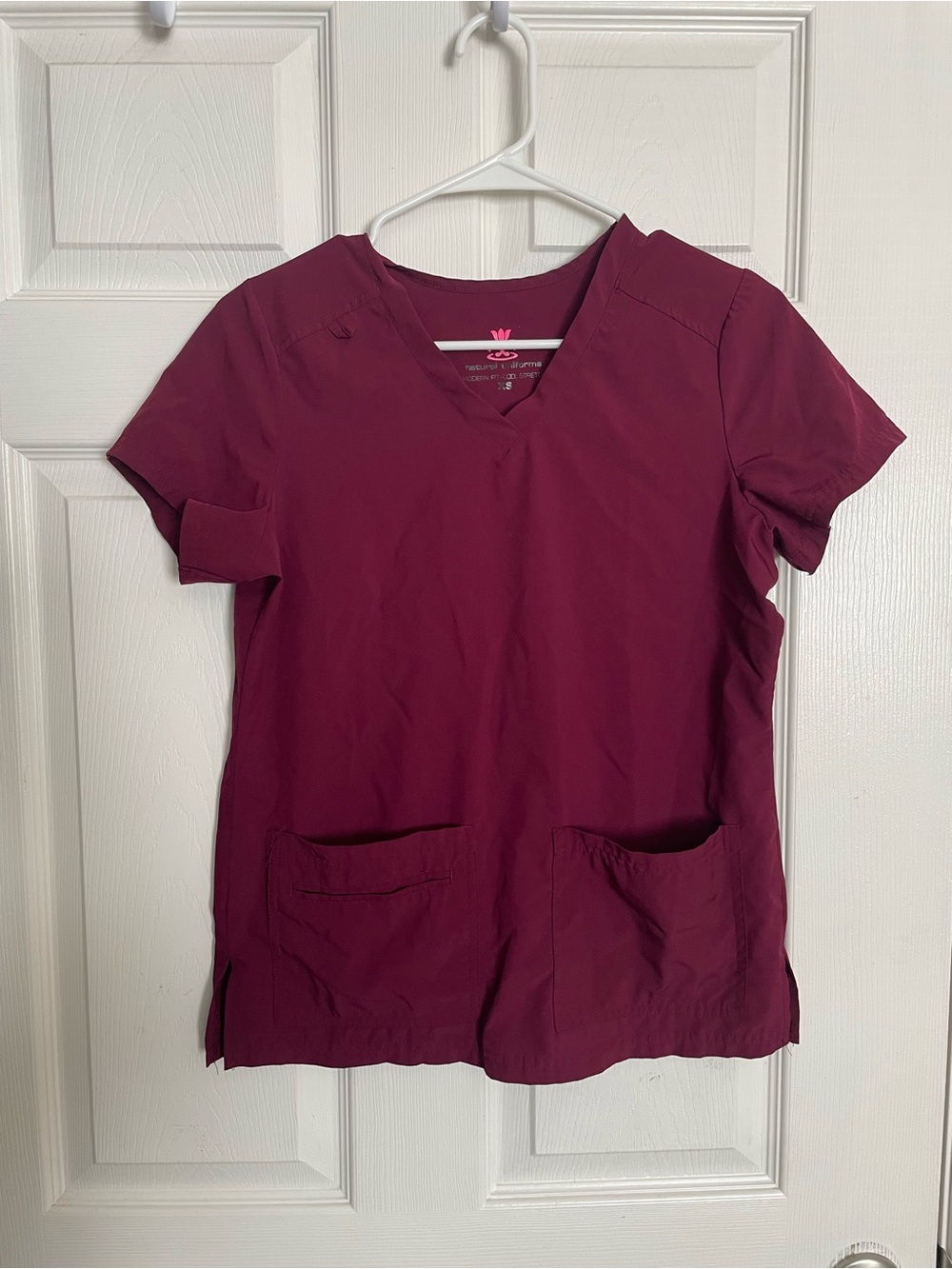 Natural Uniforms Women's V-Neck Scrub Top in Burgundy